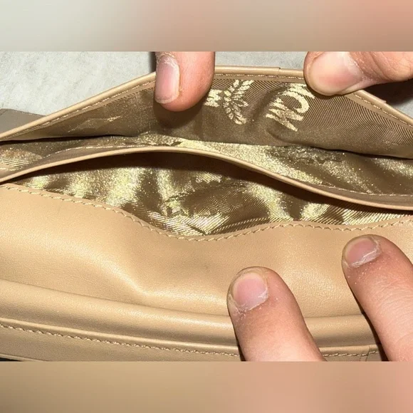 MCM Black Wallet/Unbranded Chain Can Be used as Wallet/Crossbody/Over Shoulder - Picture 12 of 16